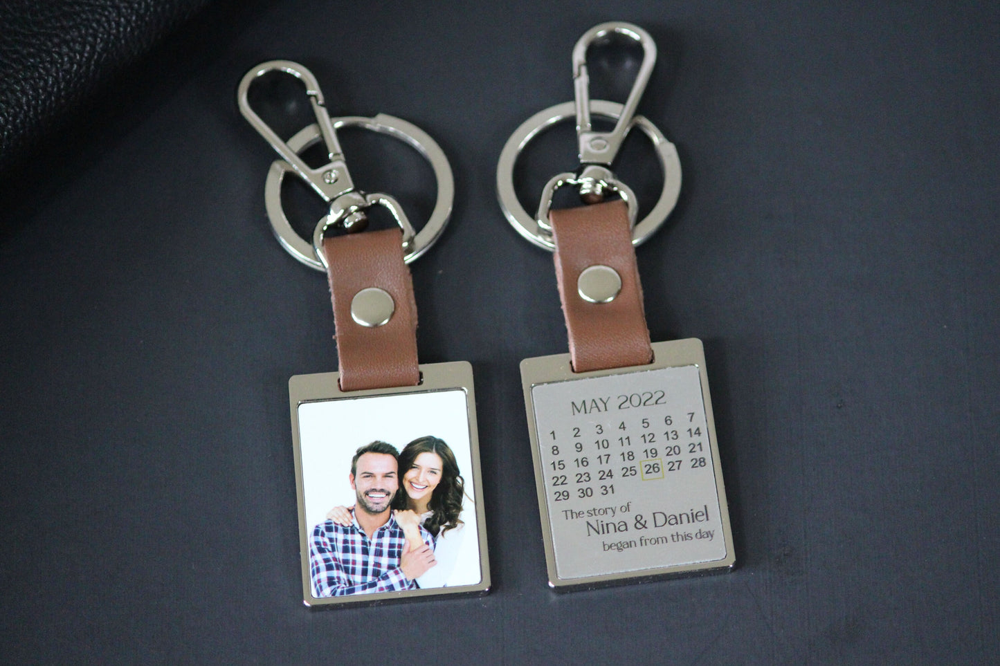 Father's Day Gifts, Personalized Leather Multi Photo Keychain, Drive Safe, First Time Dad Mom Gift - Birthday, Anniversary Calendar Date