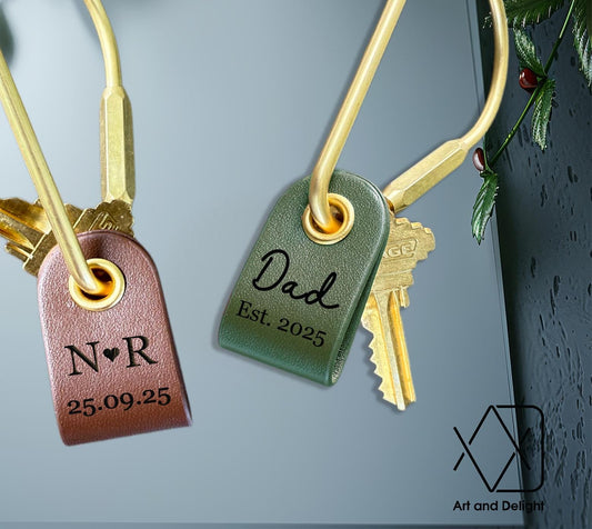 Personalized Brass Keyring: Custom Leather Tag, Initials & Date