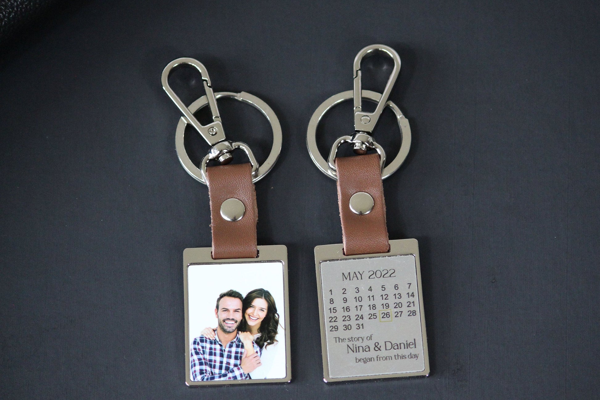 Father's Day Gifts, Personalized Leather Multi Photo Keychain, Drive Safe, First Time Dad Mom Gift - Birthday, Anniversary Calendar Date